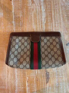 Vintage Gucci GG Supreme Portfolio Clutch Brown Leather Accessory Collection